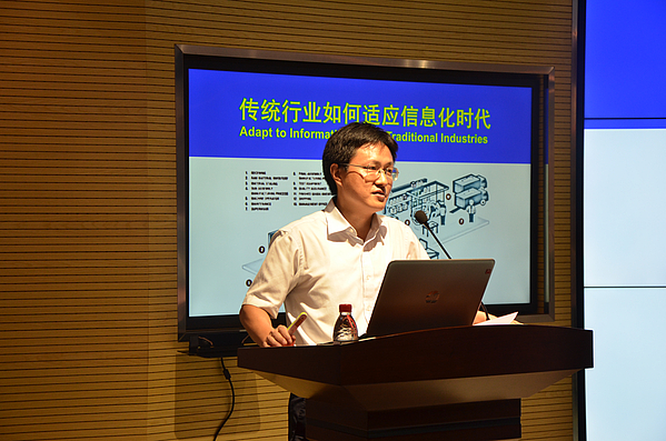 MIC_2590.JPG MIC_2590.JPG